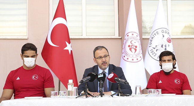 Bakan Kasapoğlu’ndan güreş için yeni modern tesis müjdesi