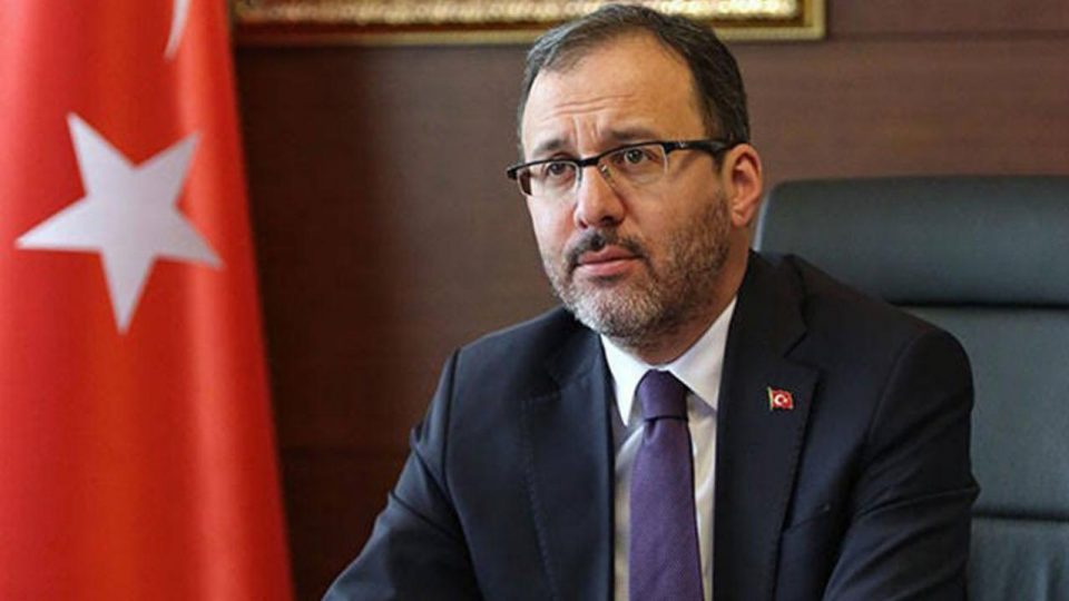 Bakan Kasapoğlu’ndan Trabzonspor’a tebrik mesajı