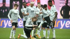 Beşiktaş Larin'in resitali ile kazandı