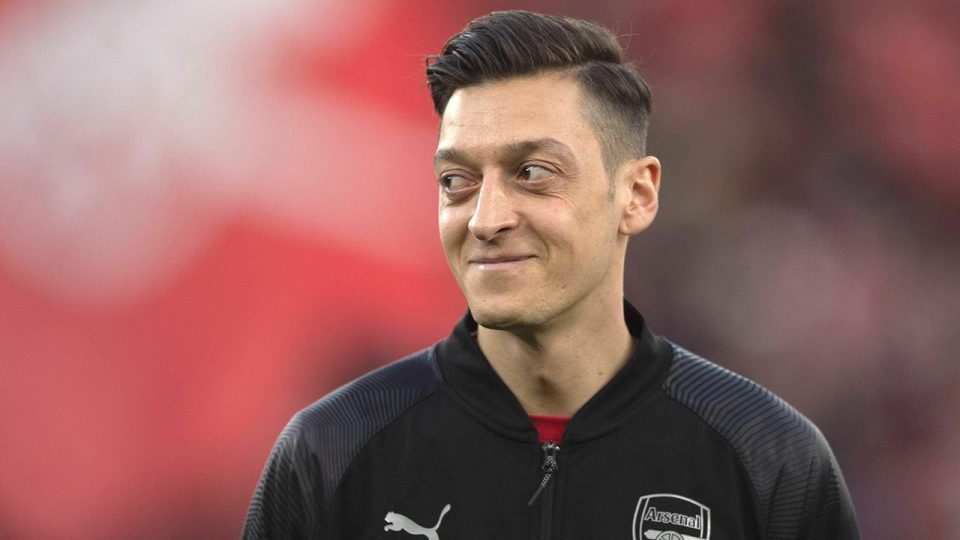 Mesut Özil’den Londra’ya veda videosu