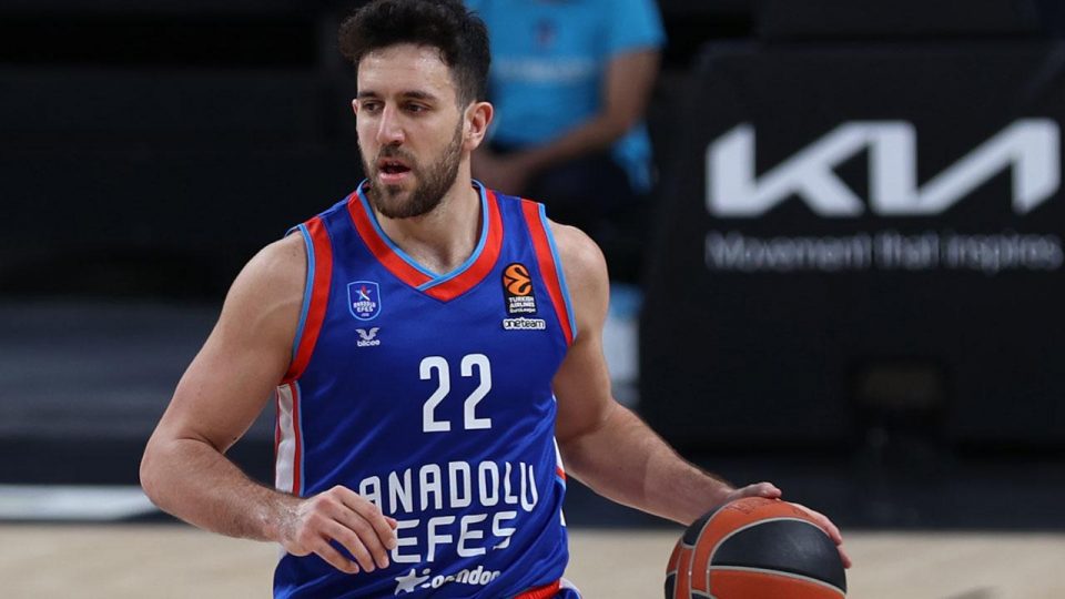 Anadolu Efes Vasilije Micic’in sözleşmesini uzattı