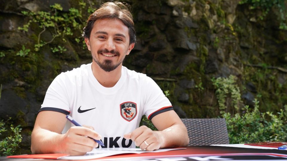 Gaziantep Recep Niyaz’ı transfer etti
