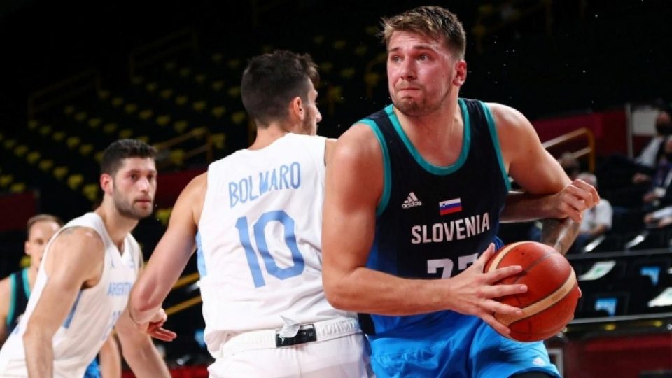 Slovenya Luka Doncic’in 48 sayısı ile kazandı