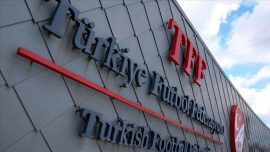 TFF Erhan Çelenk'i centilmence davranışından dolayı kutladı