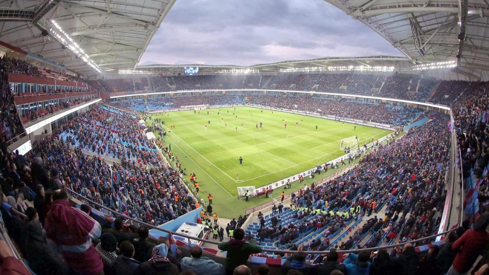 Trabzonspor-Fenerbahçe maçının biletleri tükendi