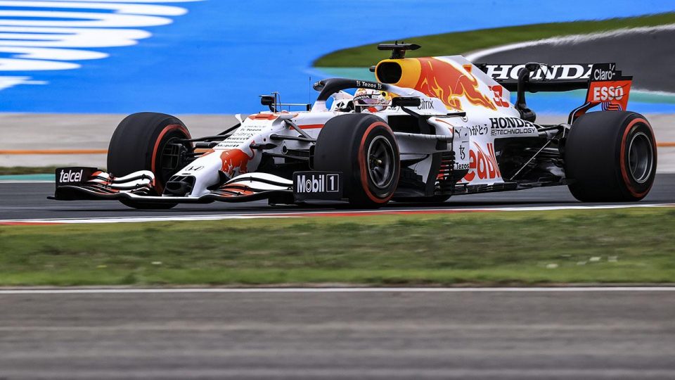Abu Dabi Grand Prix’sinde pole pozisyonu Verstappen’in
