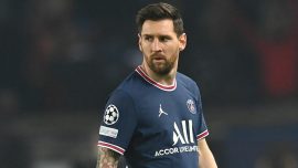 Barcelona Lionel Messi'ye kapıları kapattı