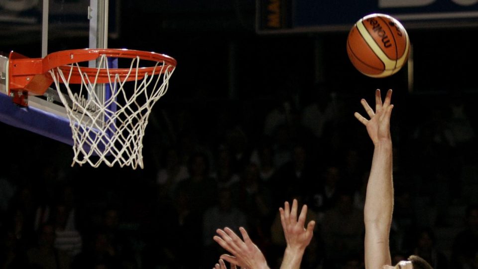 Basketbolda tüm maçlar ertelendi