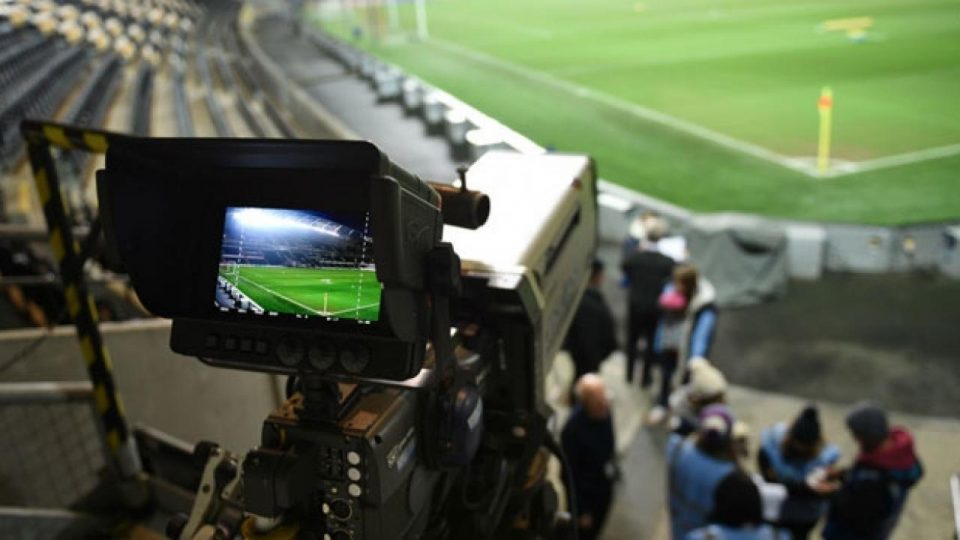 TRT, yayın ihalesi sözleşmelerini TFF’ye teslim etti