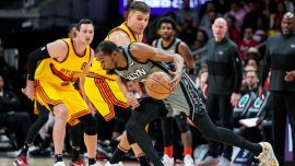 NBA'de Kevin Durant 'triple double' yaptı