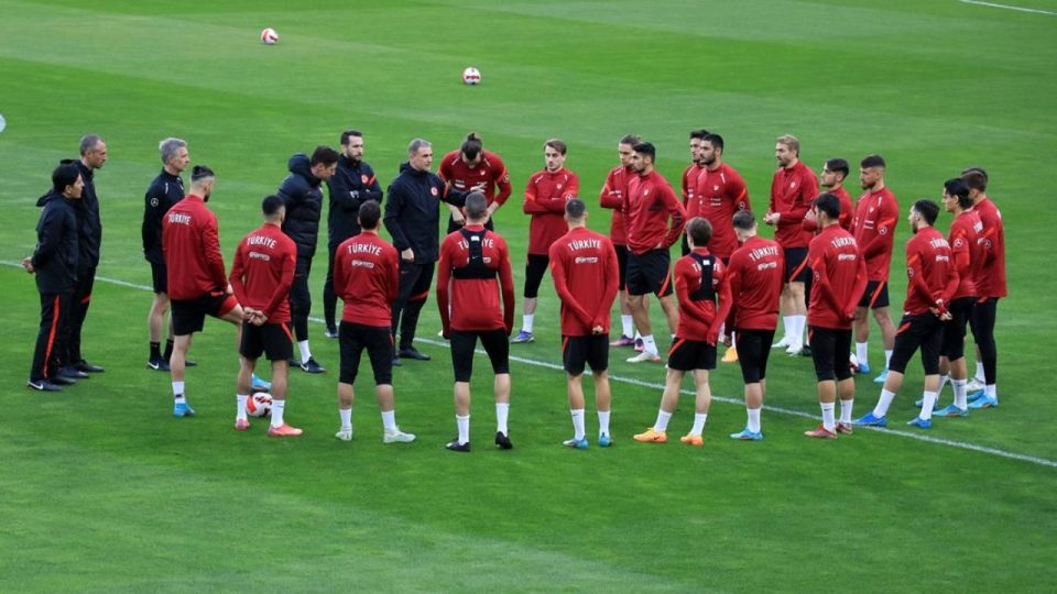 A Milli Futbol Takımı bir araya geldi