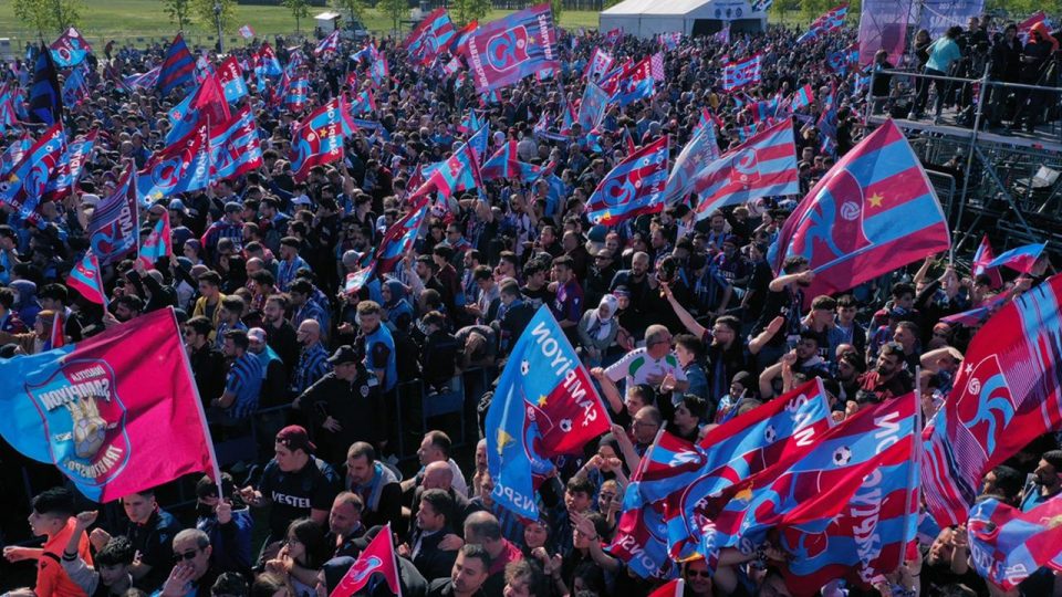 Trabzonspor şampiyonluk kupasıyla İstanbul’da tur atacak