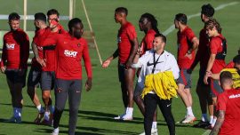 Okan Buruk taktik anlayışını ezberletiyor