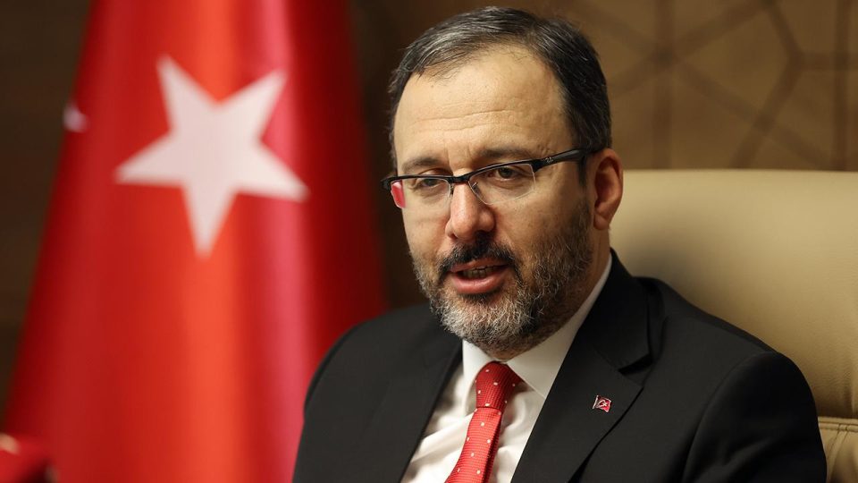 Bakan Kasapoğlu’ndan milli cimnastikçilere tebrik
