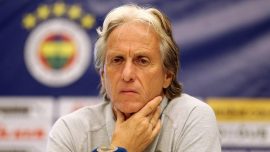 Fenerbahçe'de sakat oyuncular düşündürüyor