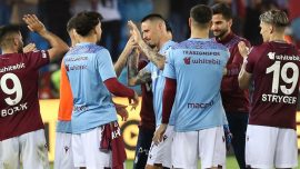 Marek Hamsik göz yaşlarıyla taraftarlara veda etti