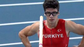 Milli sporcu Ersu Şaşma Macaristan'da finale yükseldi