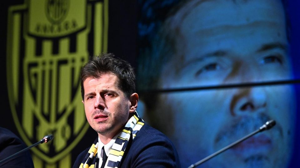 Emre Belözoğlu teknik direktörlük kariyerinde “dalya” diyecek