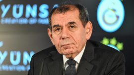 Dursun Özbek'ten hakem kararlarına tepki